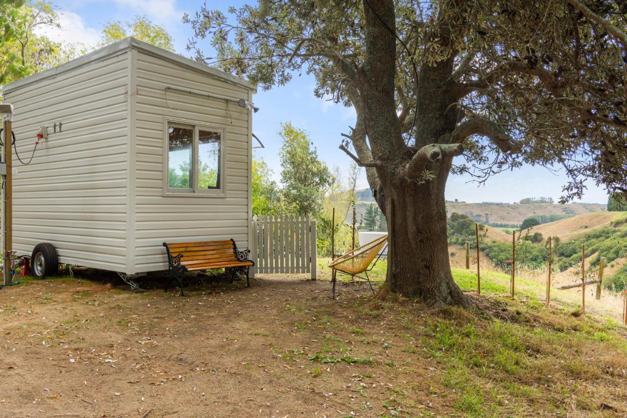 Rural Couples Retreat/Tiny House Hotel Pukehina Exterior photo